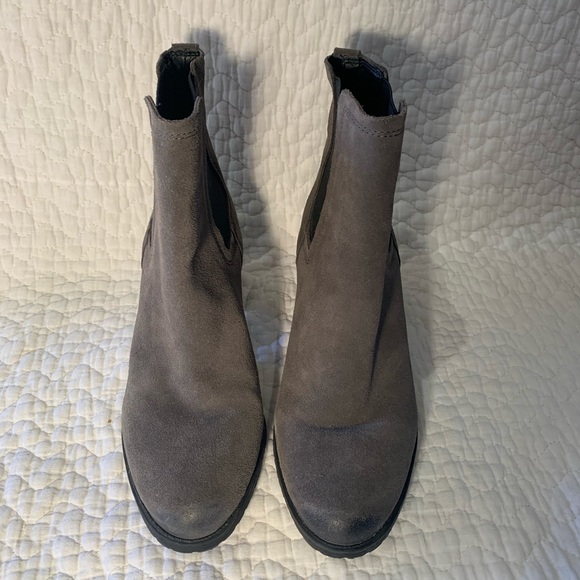 ***SOLD Sam Edelman Hanley Chelsea Ankle Boots - Picture 3 of 11